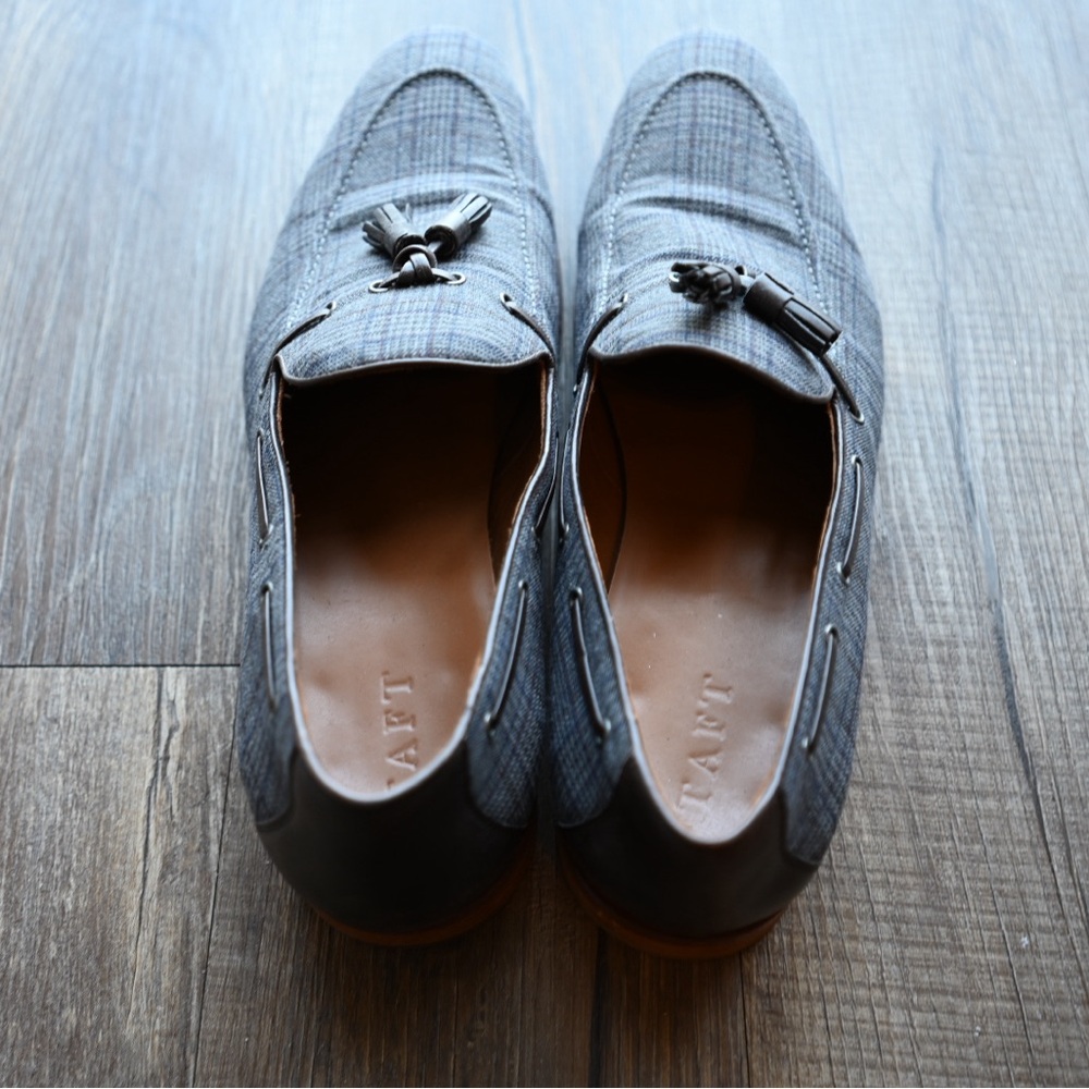Taft Gray Loafers Sleek Moccasin-Style Slip-Ons